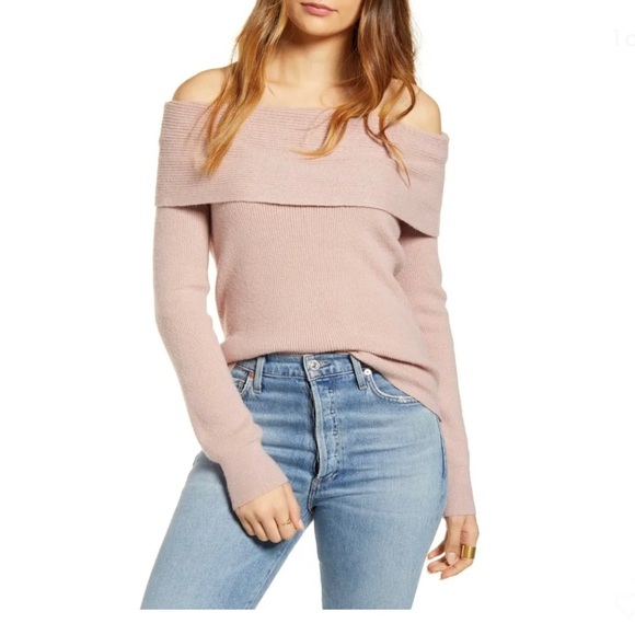 Leith Plus Size Blush Off The Shoulder Sweater - Picture 3 of 6
